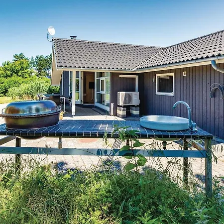 Holiday home Amazing In With Kitchen Slagelse